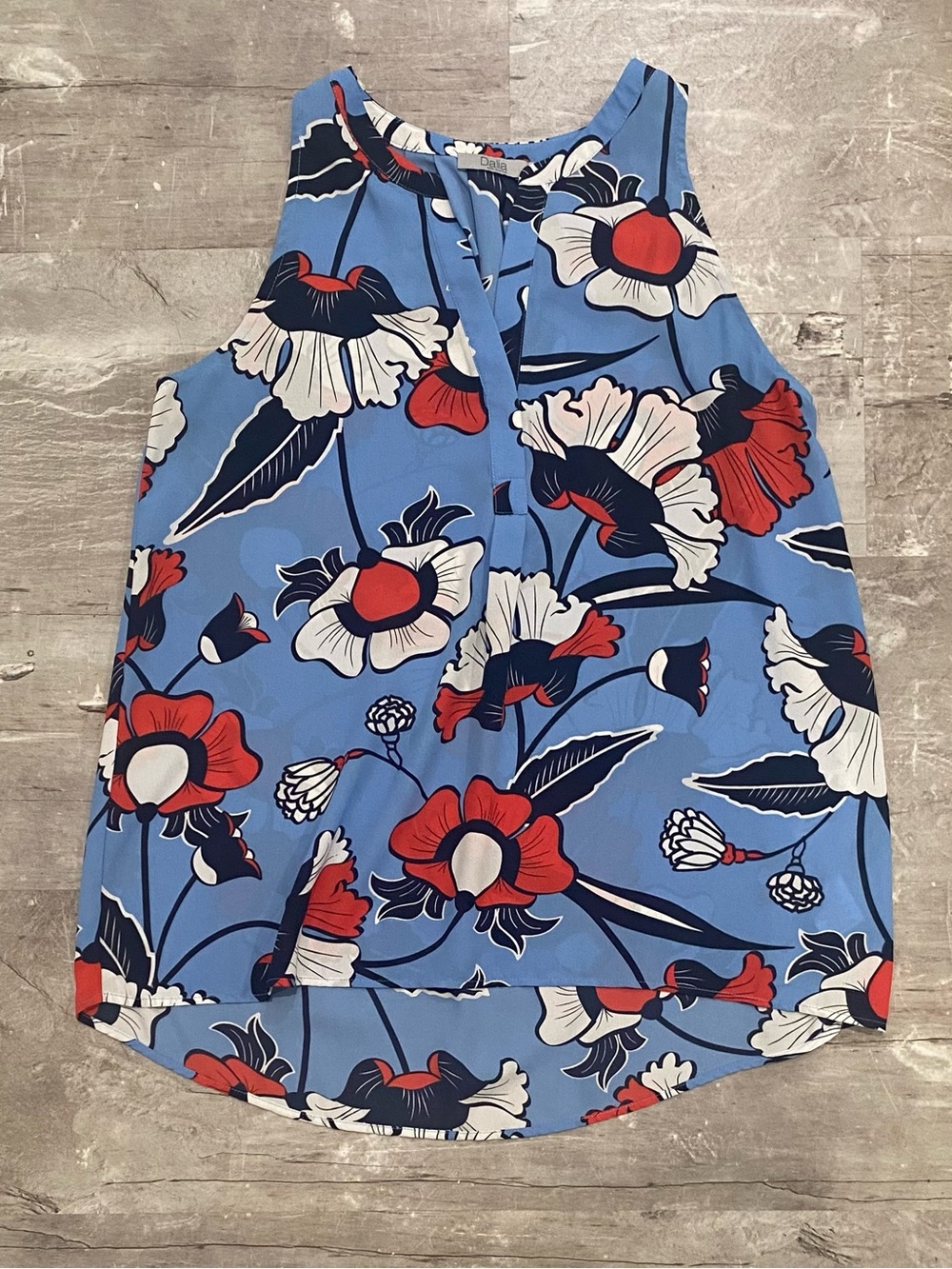 Dalia Blue Floral Sleeveless Top with Red & White Blooms Size Medium